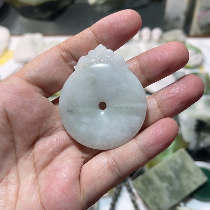 未镶嵌独山玉颈饰