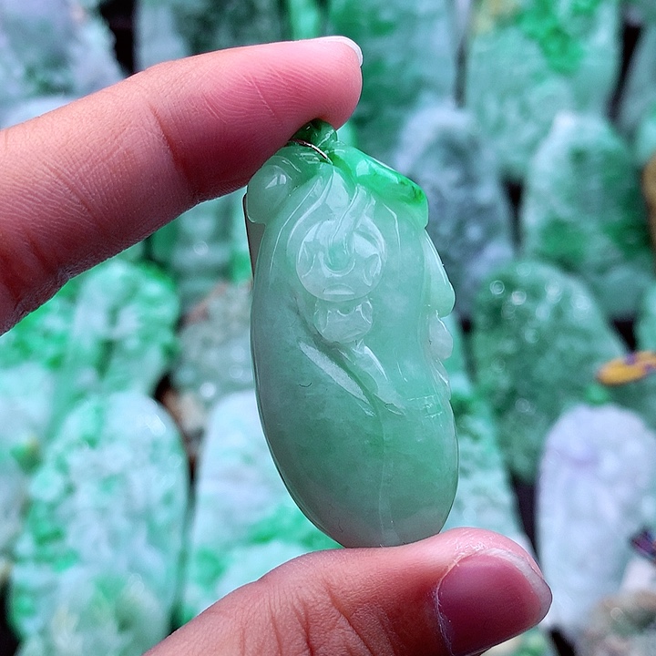 翡翠吊坠(不含链)未镶嵌