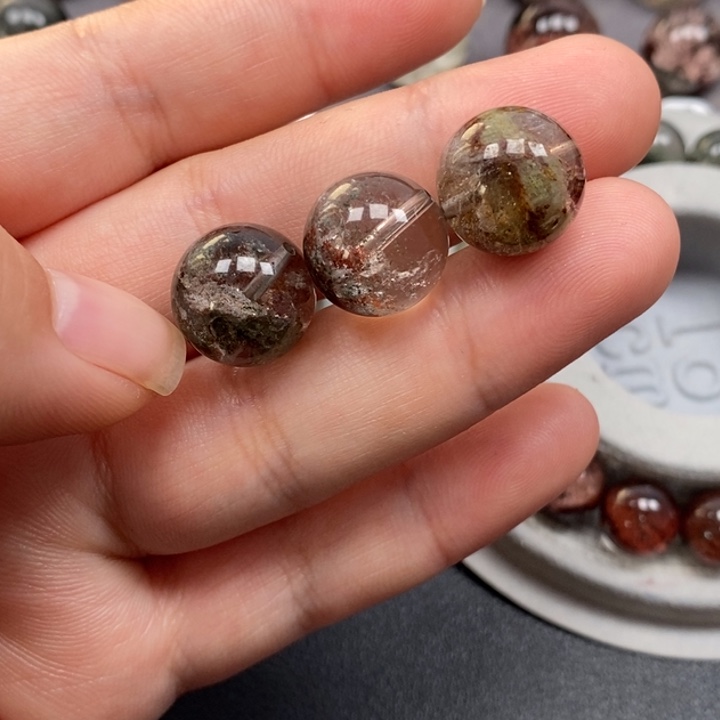 未镶嵌颈饰水晶水晶