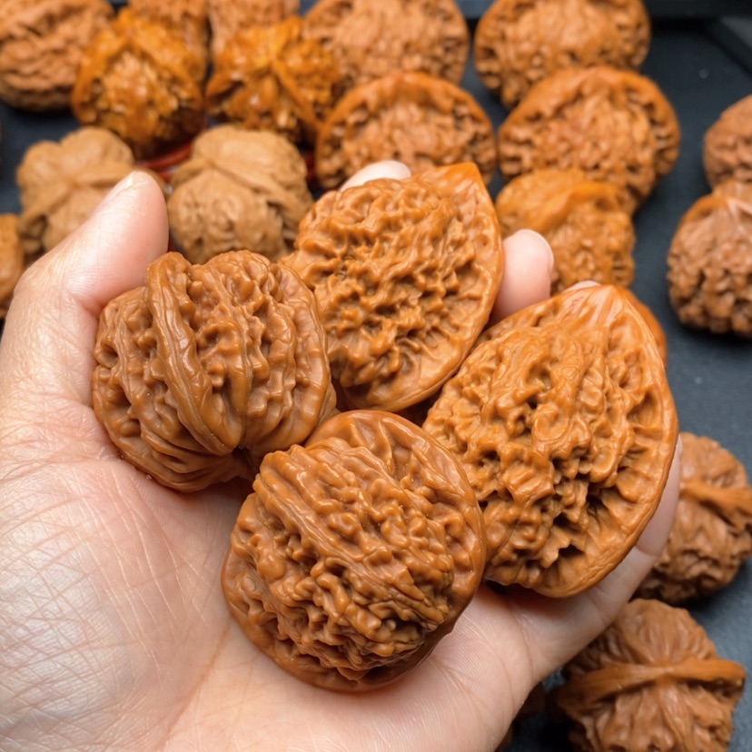 【闪购商品】文玩核桃把件45官帽40楼子