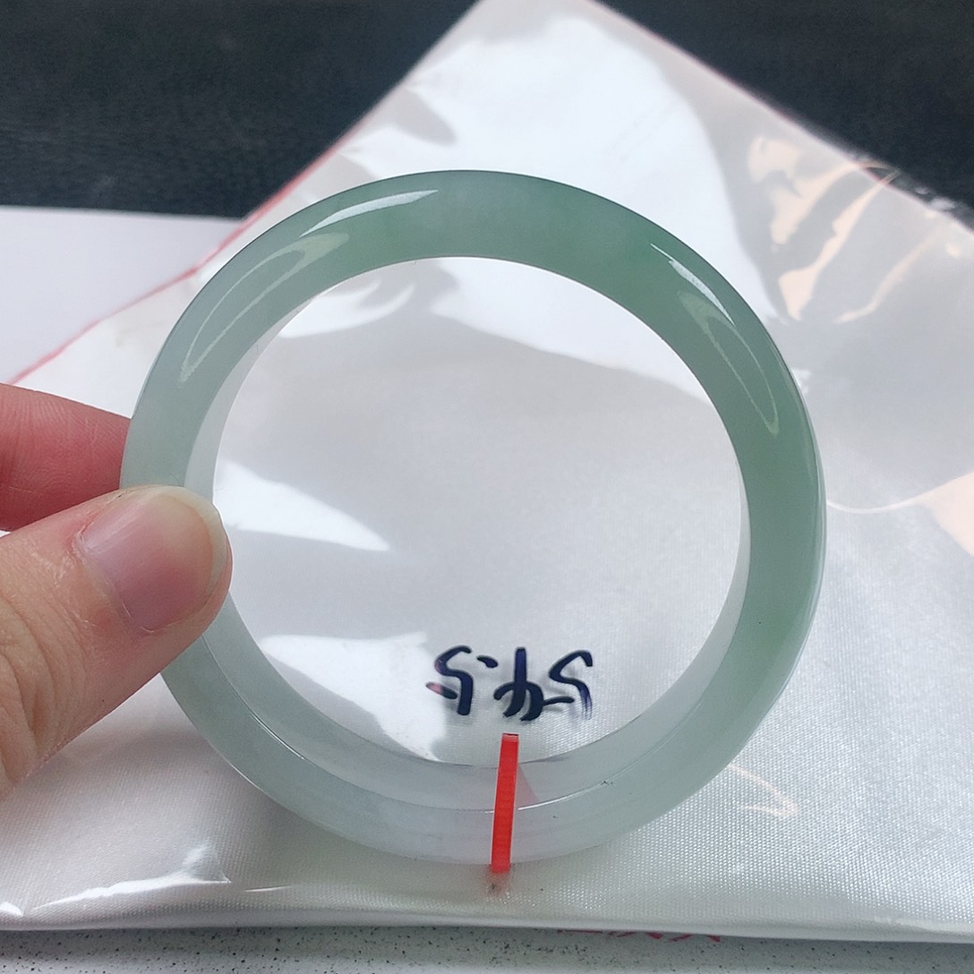 未镶嵌手镯翡翠358