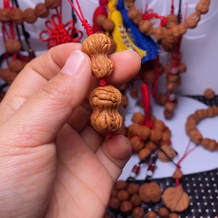 吊坠桃核龙纹桃枭