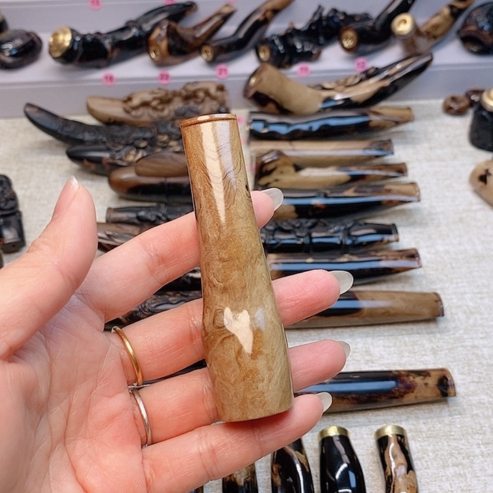 贝壳杉笑**云柳木烟嘴光面