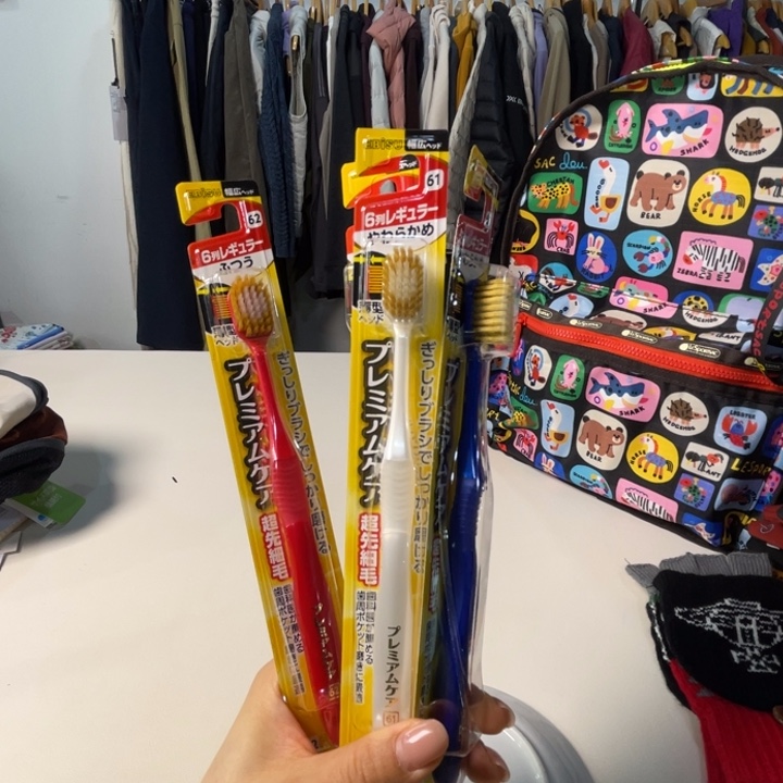 瓷片4个？！！！！！！！！！！！！！！