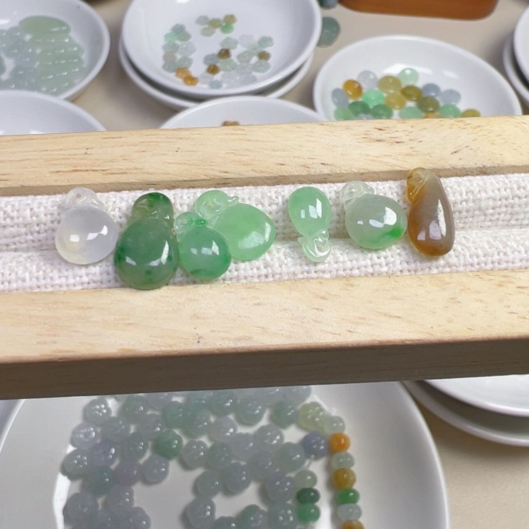 翡翠散珠钱袋一个可挑