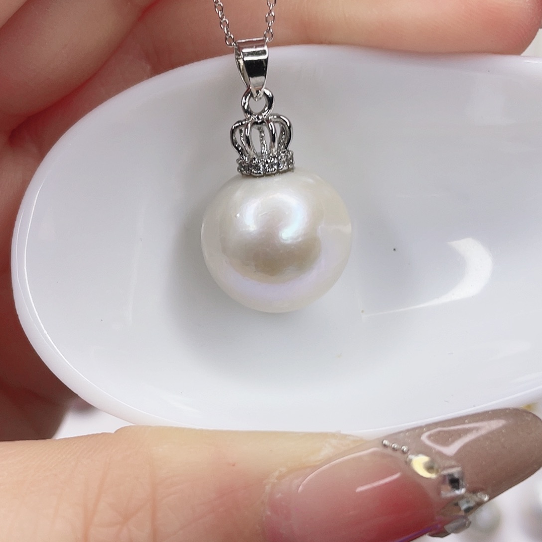 淡水珍珠吊坠(赠链)未镶嵌