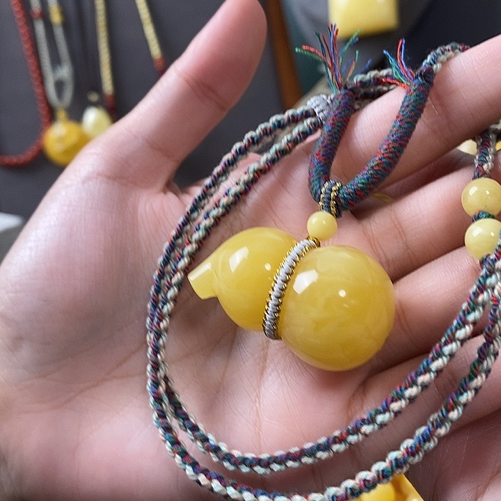 琥珀未镶嵌裸石葫芦