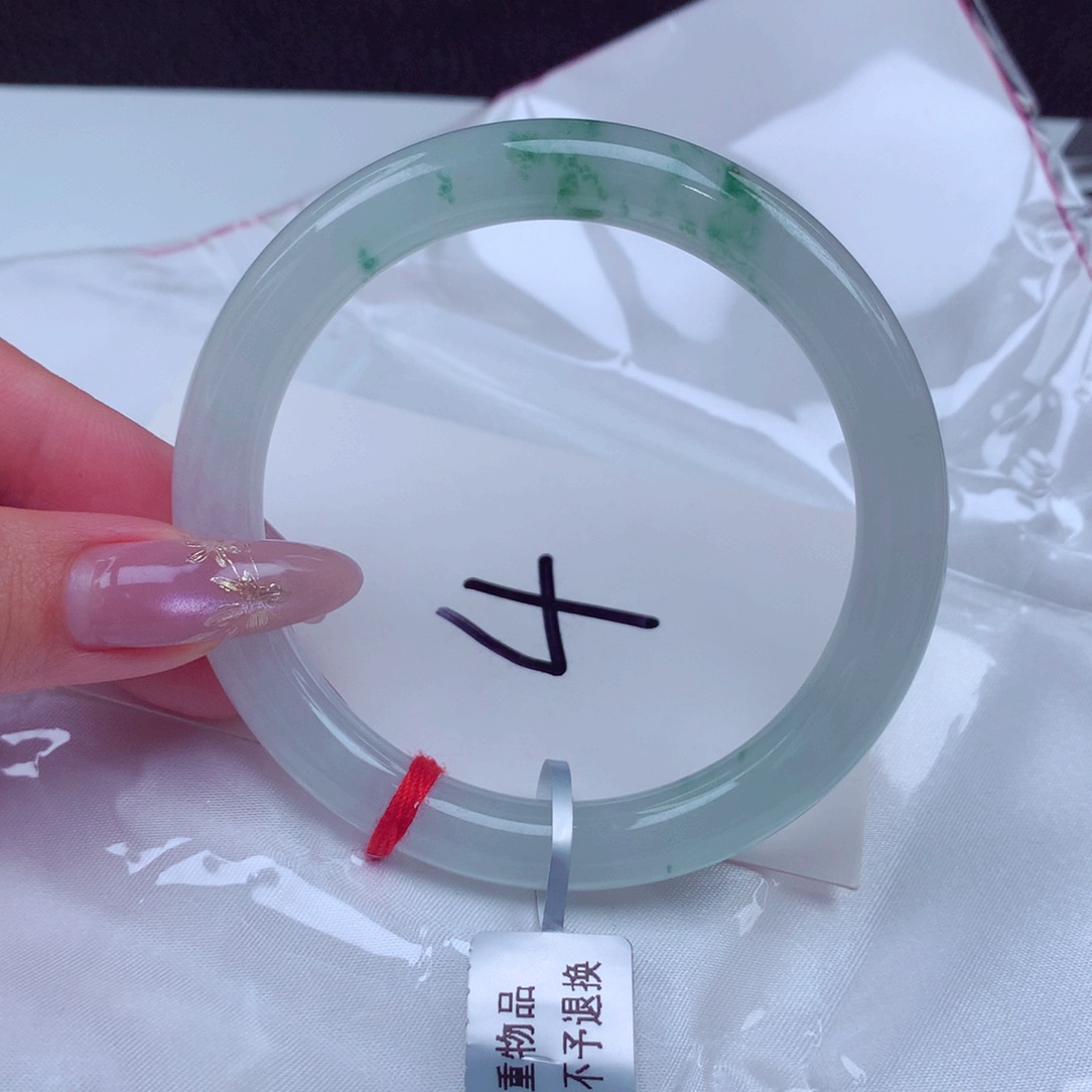 翡翠手镯未镶嵌翡翠55