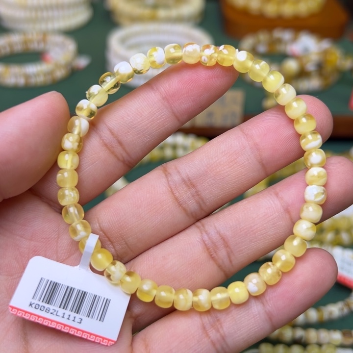 蜜蜡未镶嵌珠宝奇石