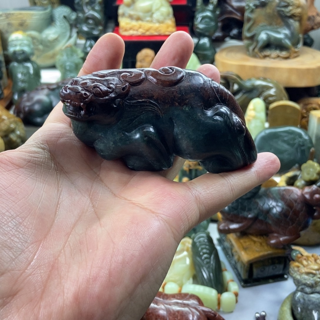 岫岩河磨玉（透闪石质玉）未镶嵌把件