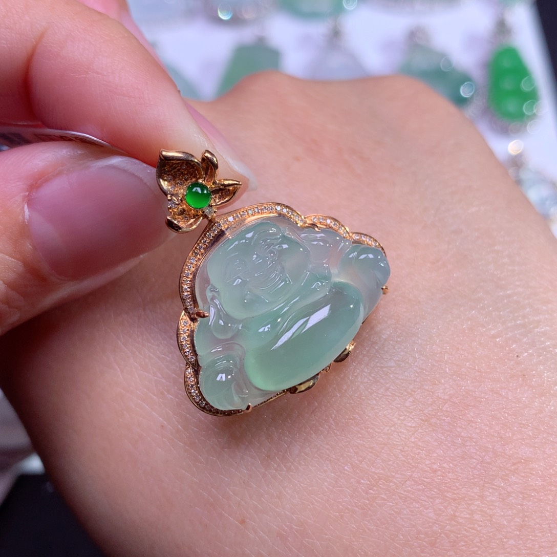 翡翠颈饰18K金镶嵌用****9冰晴底起胶佛公吊坠