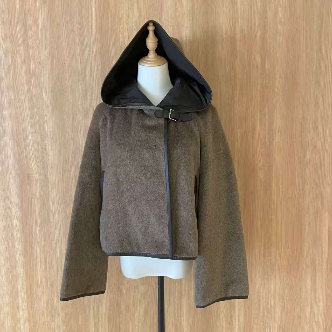 99新 Hermes/爱马仕 羊驼毛连帽短款外套/50689556/代卖服务/12期