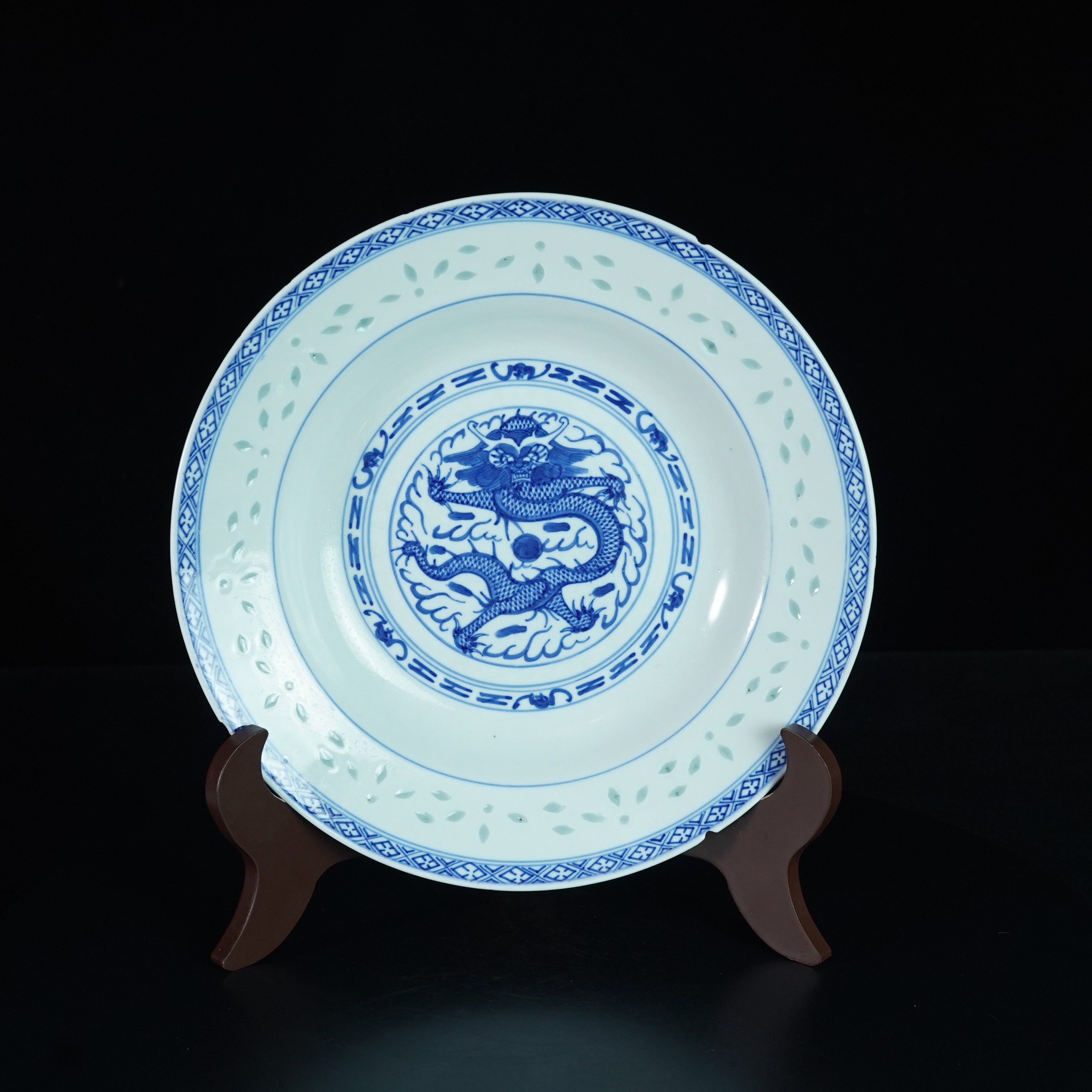 LABC241225049【十竹斋】民国青花玲珑瓷赏盘