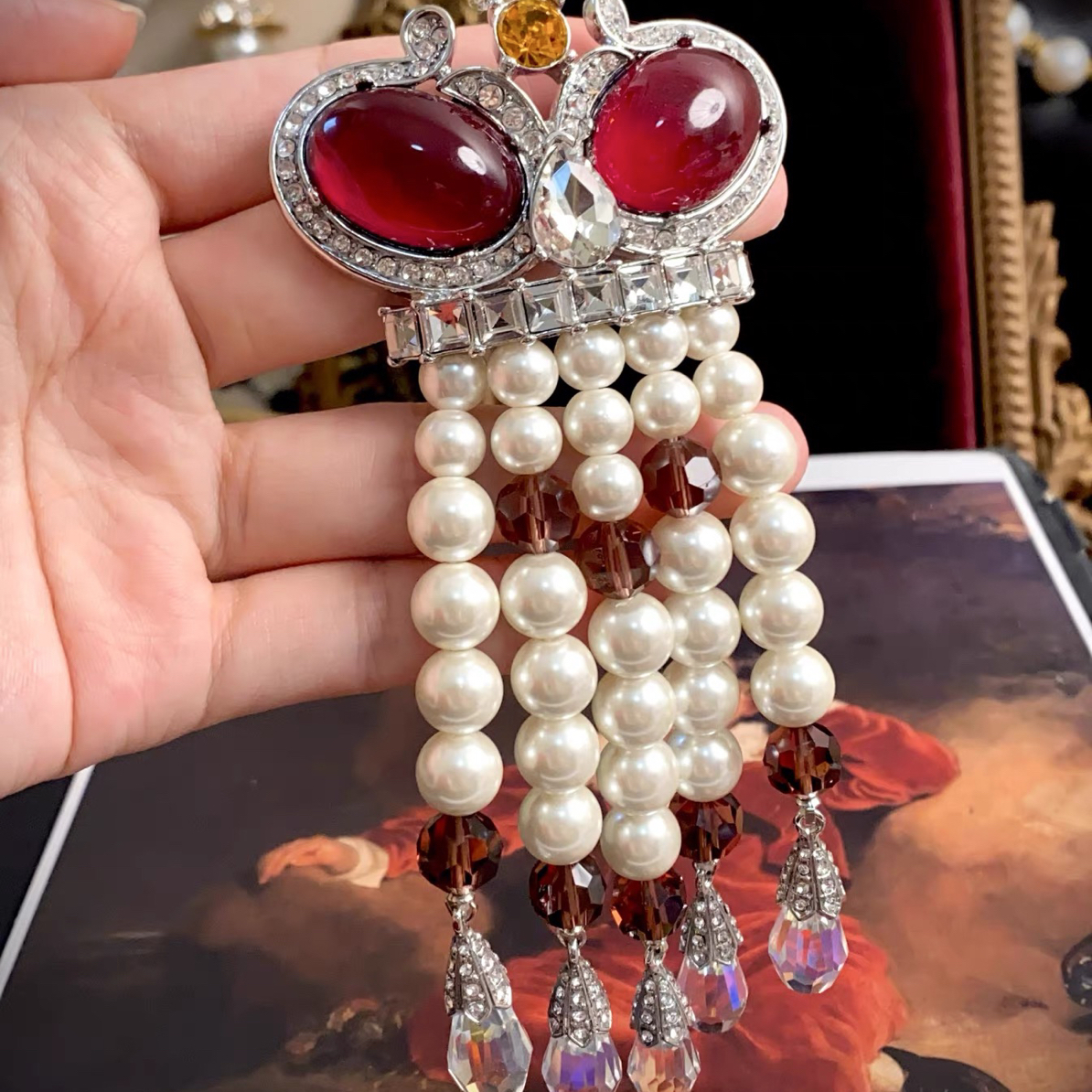 合金琉璃胸针 「玛丽皇冠」中古vintage胸针西洋镶钻古董风流苏胸针