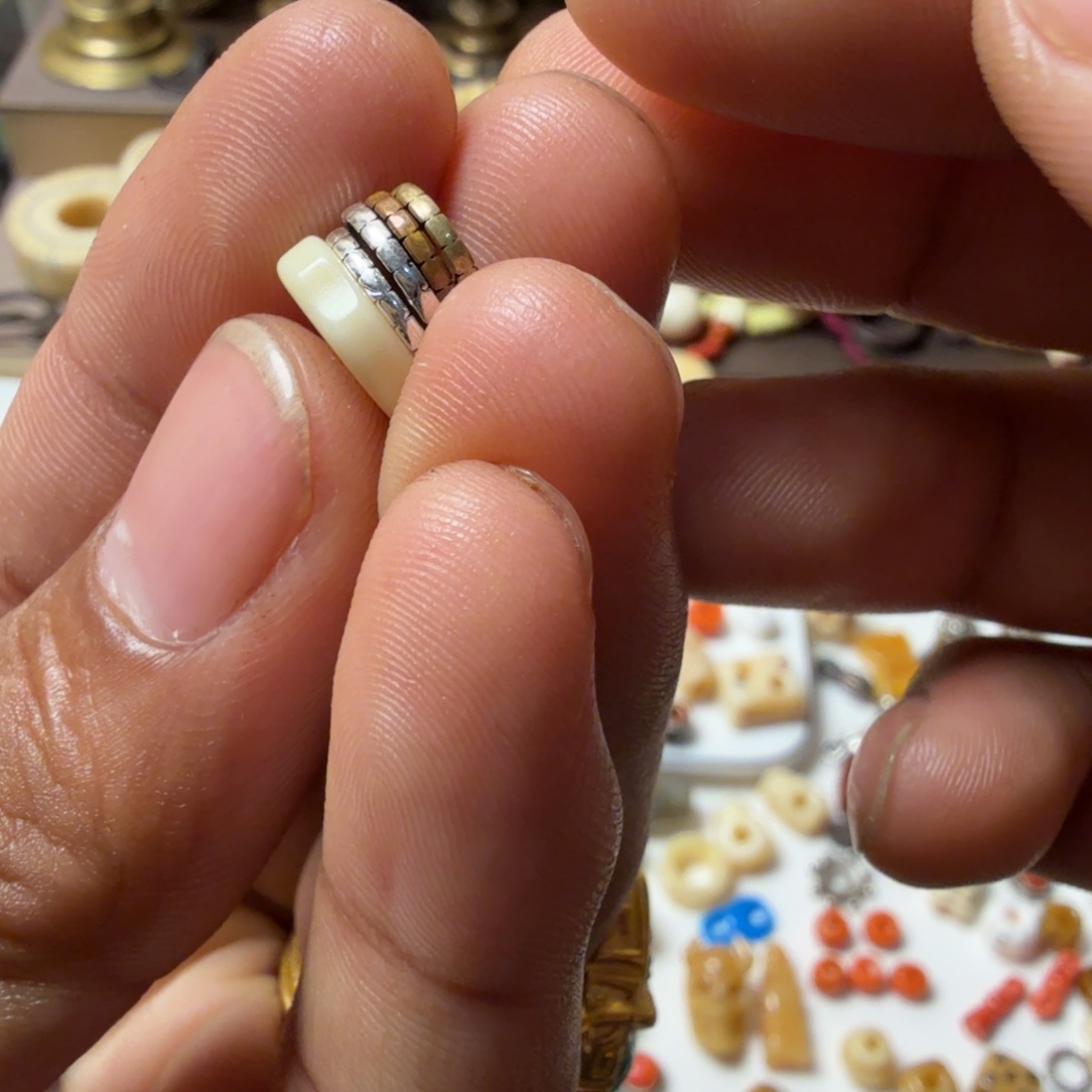 L***n泥塑1111111111111111