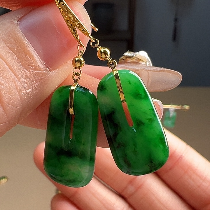 翡翠耳饰18K金镶嵌耳饰