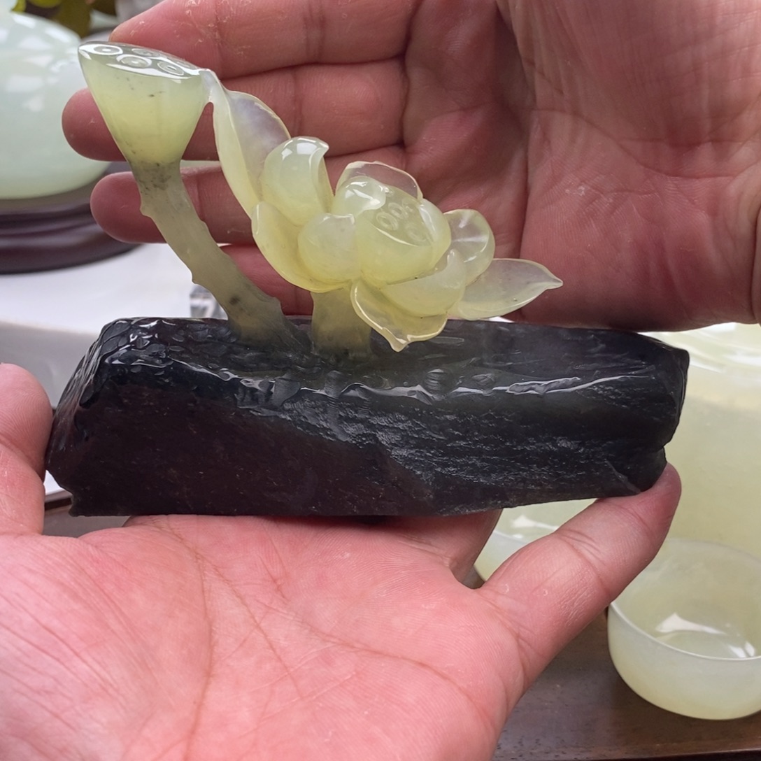 岫玉未镶嵌四大名玉摆件