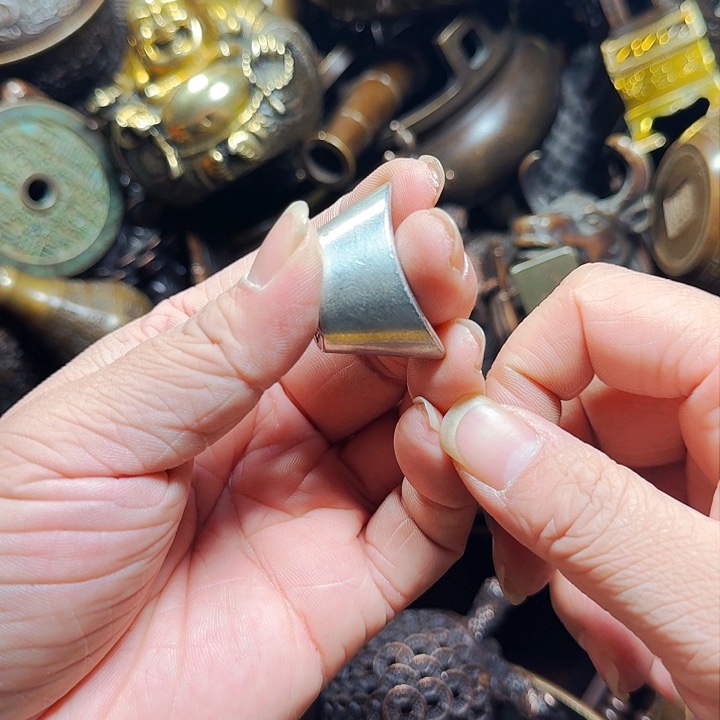 铜器摆件收收藏藏