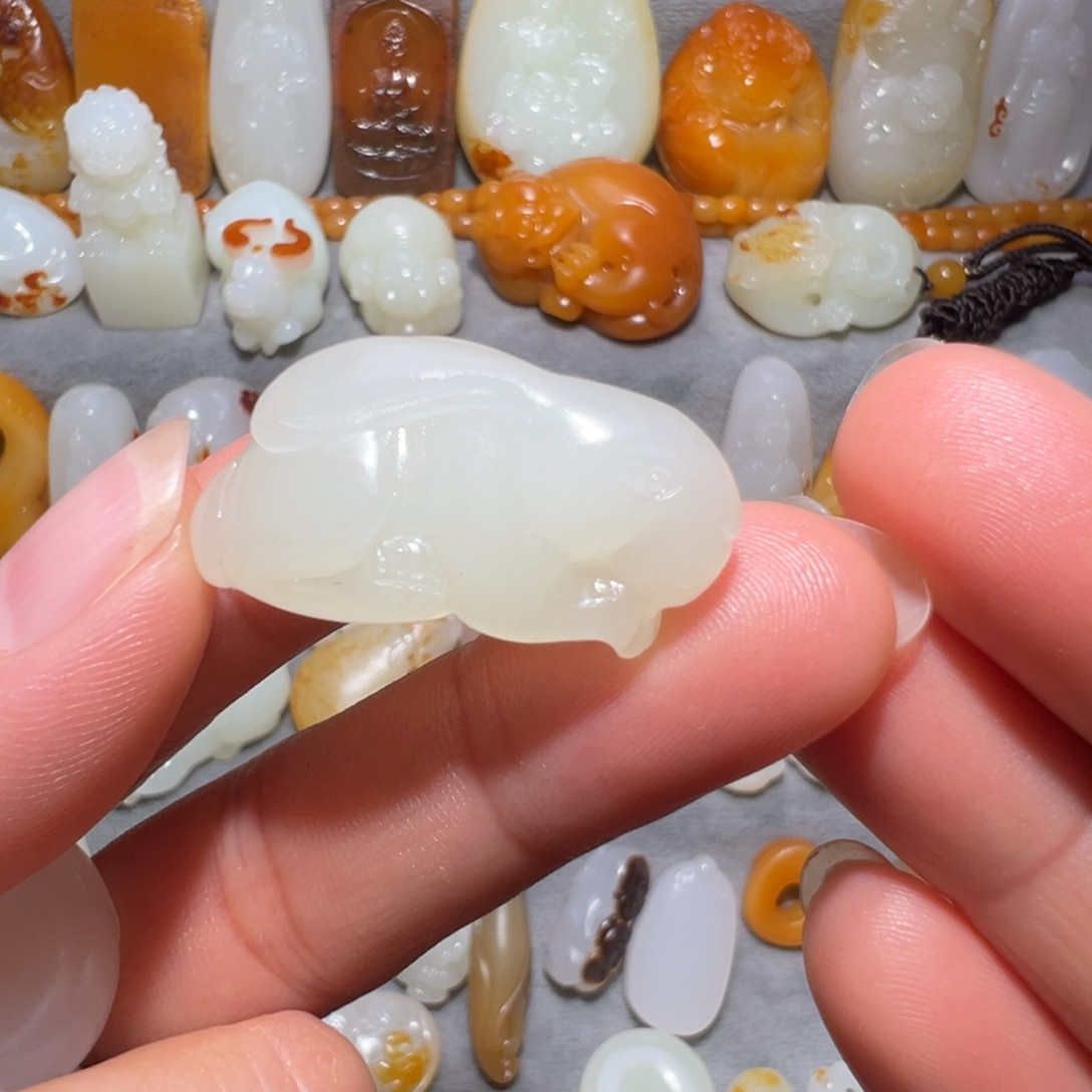 和田玉未镶嵌挂件