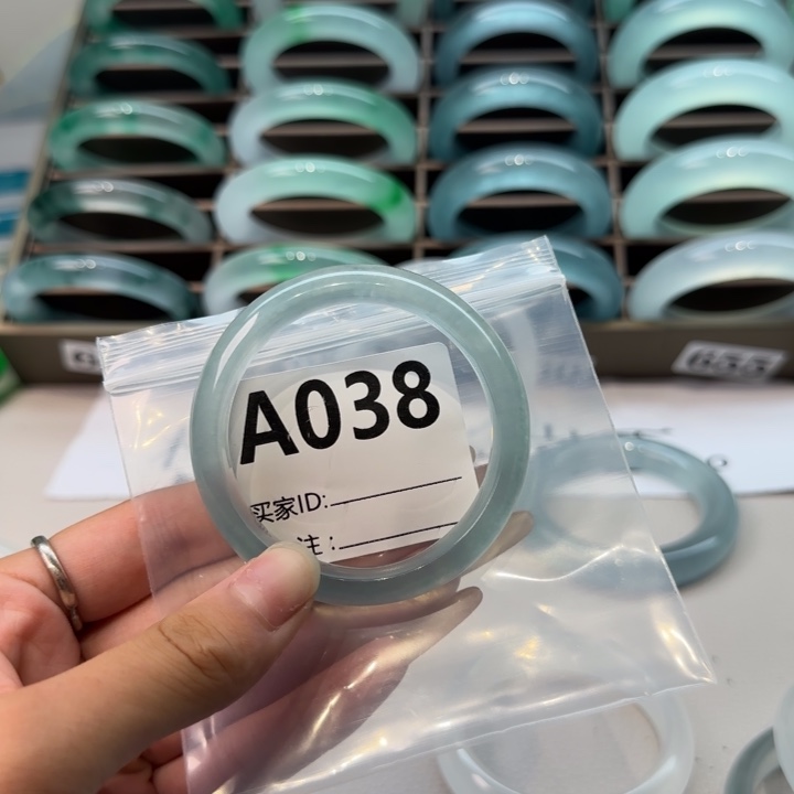 玉大**利时尚手镯038