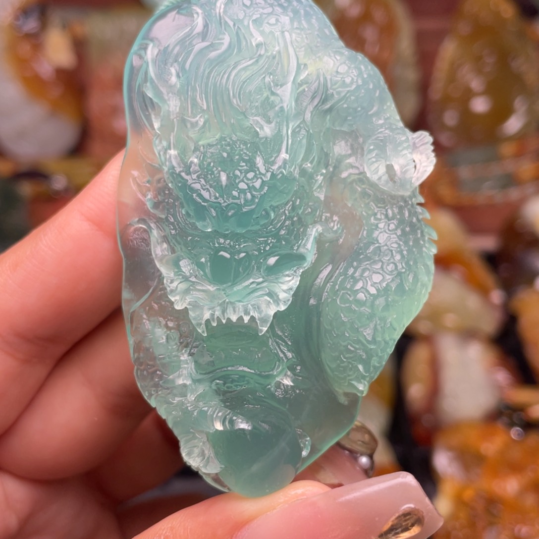蛇纹石玉未镶嵌颈饰子*