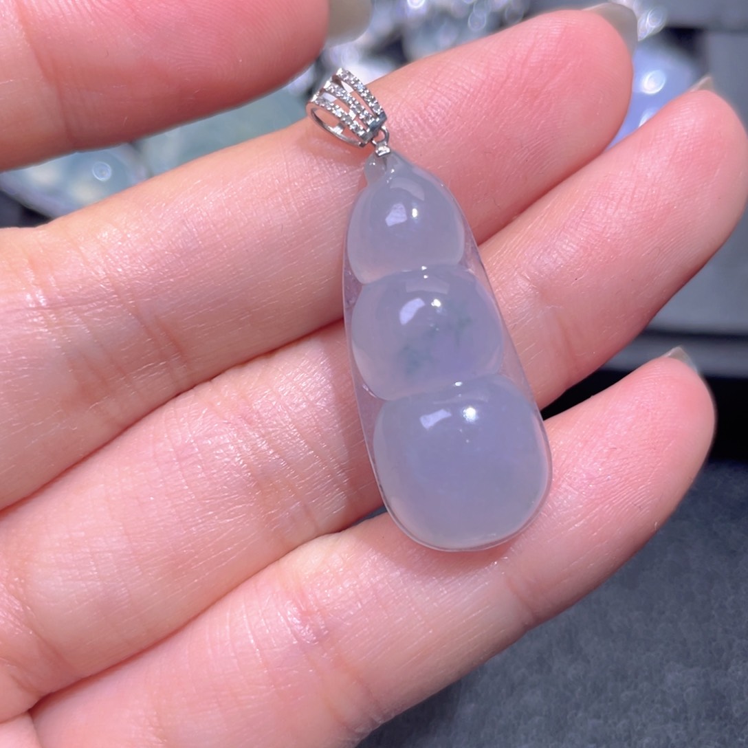 颈饰18K金镶嵌翡翠翡翠