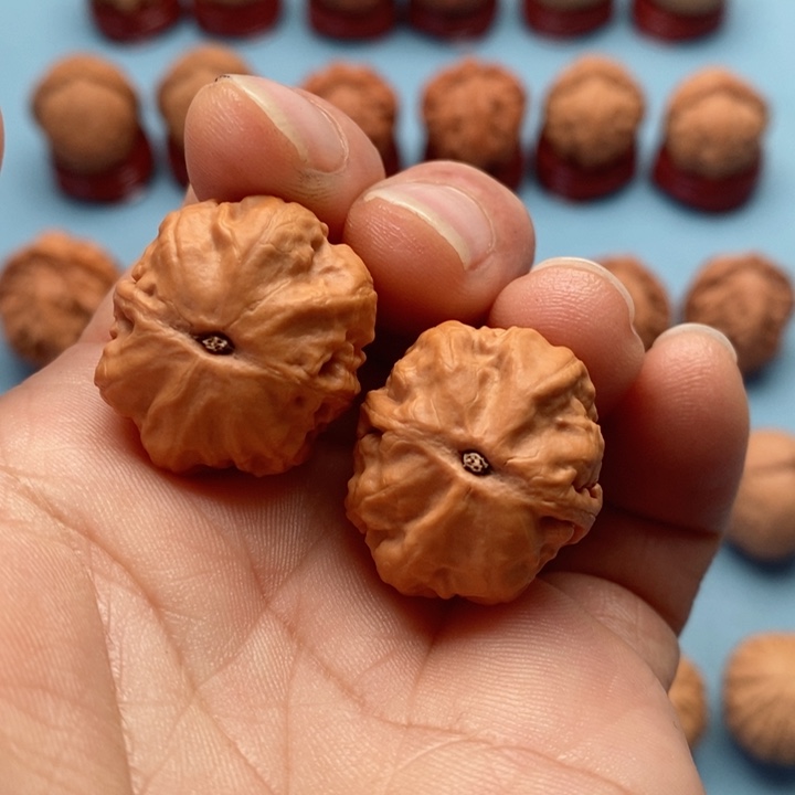 文玩核桃把件精品文玩手捻元