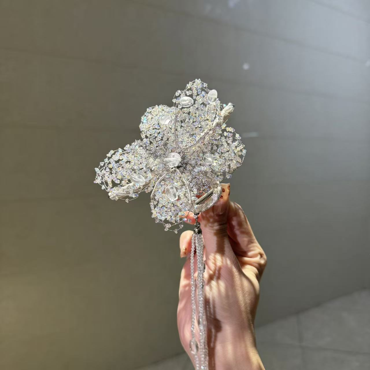 【莫奈海之星】琉璃花语系列抓夹设计气质优雅日常百搭款