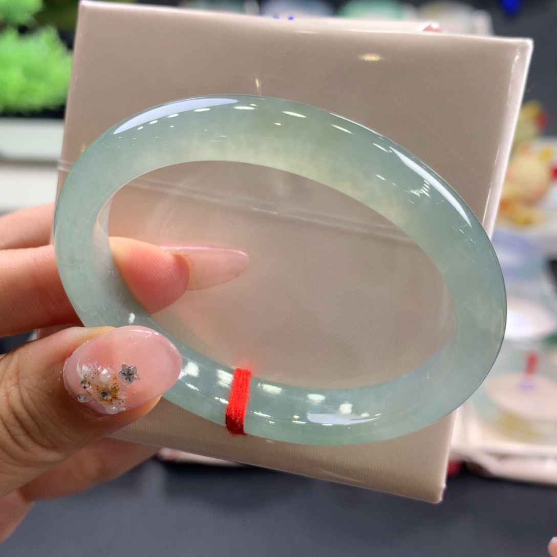 翡翠未镶嵌手镯02号52.8贵妃冰湖水蓝