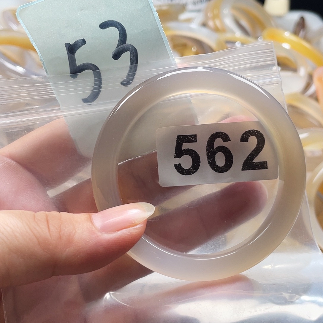 玛瑙/玉髓未镶嵌手镯