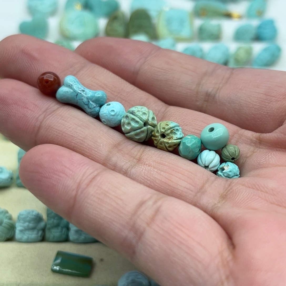 南红玛瑙未镶嵌B236有瑕