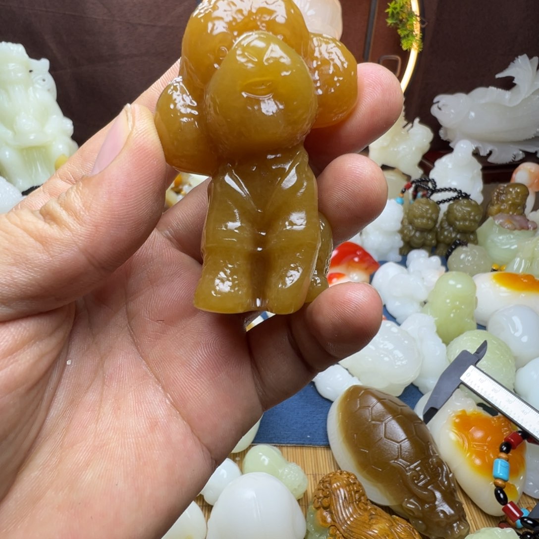 石材华**哥手工雕刻小狗