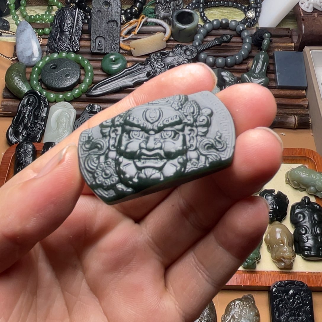 和田玉未镶嵌挂件