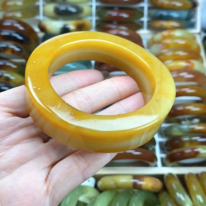 蛇纹石玉手镯未镶嵌57