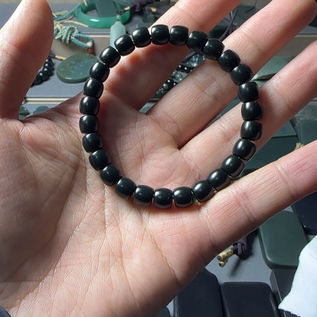 和田玉（青玉）手串未镶嵌