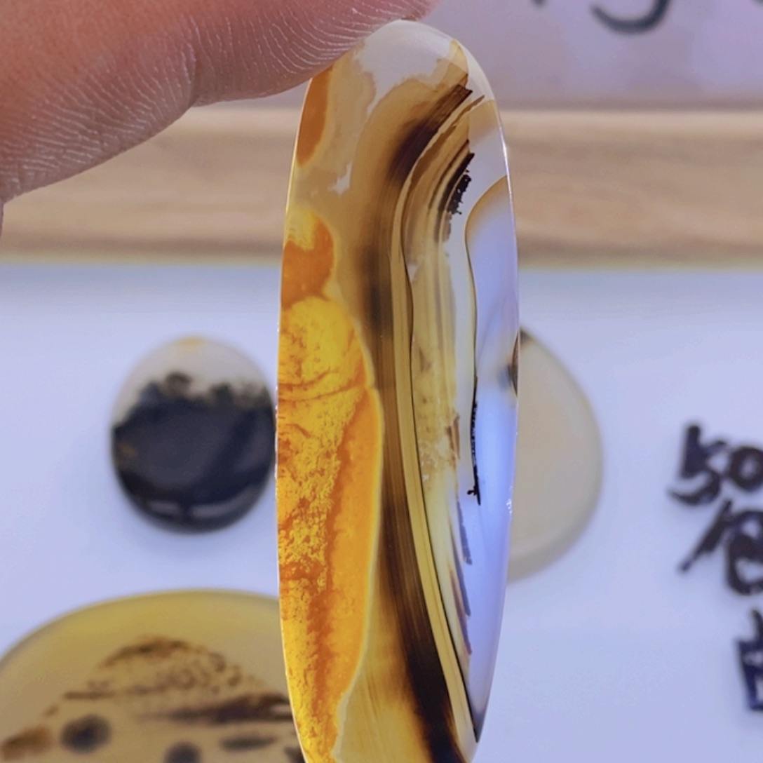 玛瑙/玉髓颈饰未镶嵌