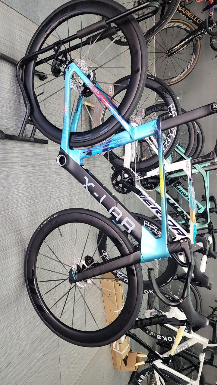 小辣爆ad8公路自行车
