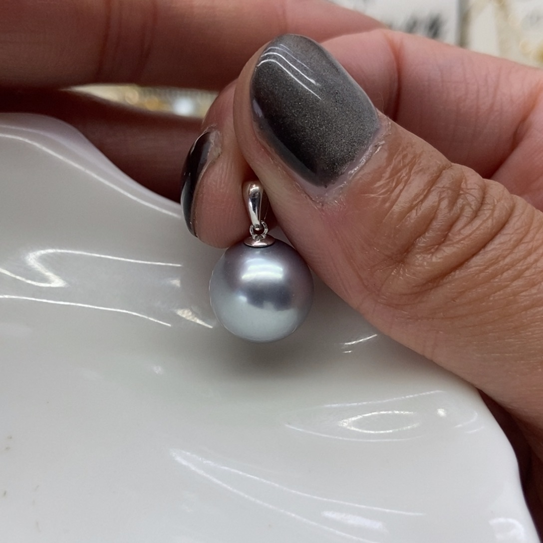 18K金镶嵌海水珍珠吊坠(不含链)