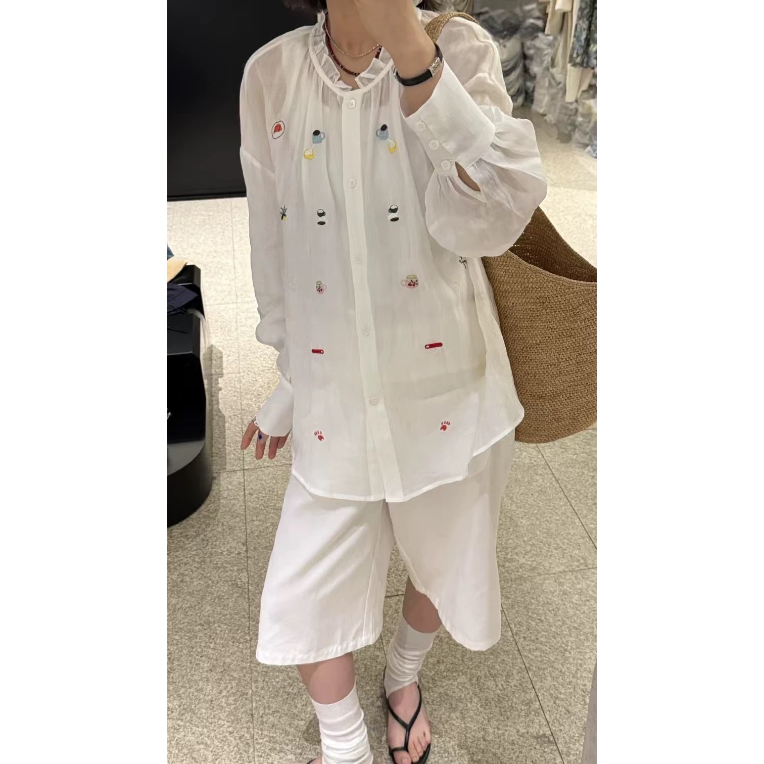 新款韩版简约百搭时尚童趣衬衫A2175