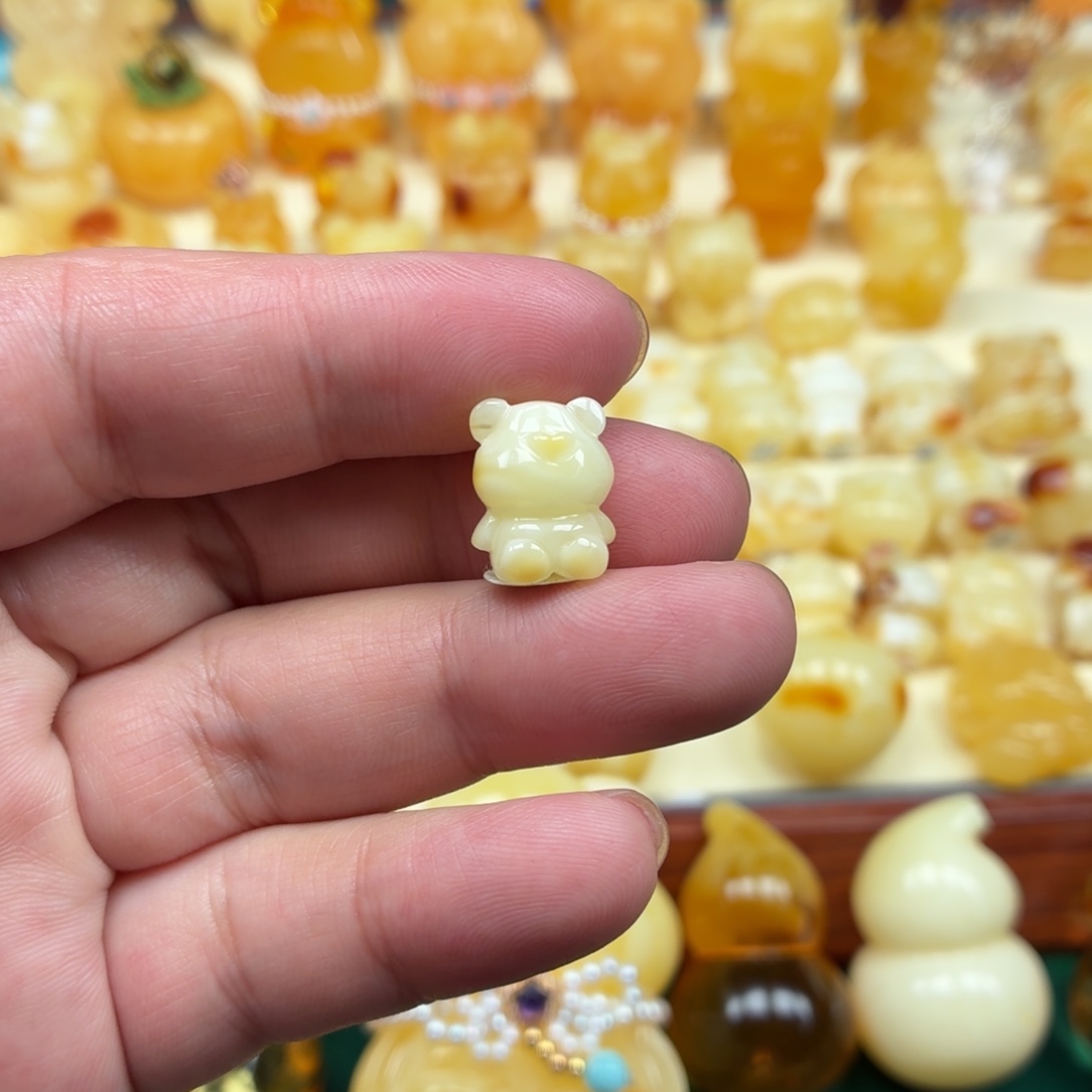 琥珀未镶嵌裸石蜜蜡