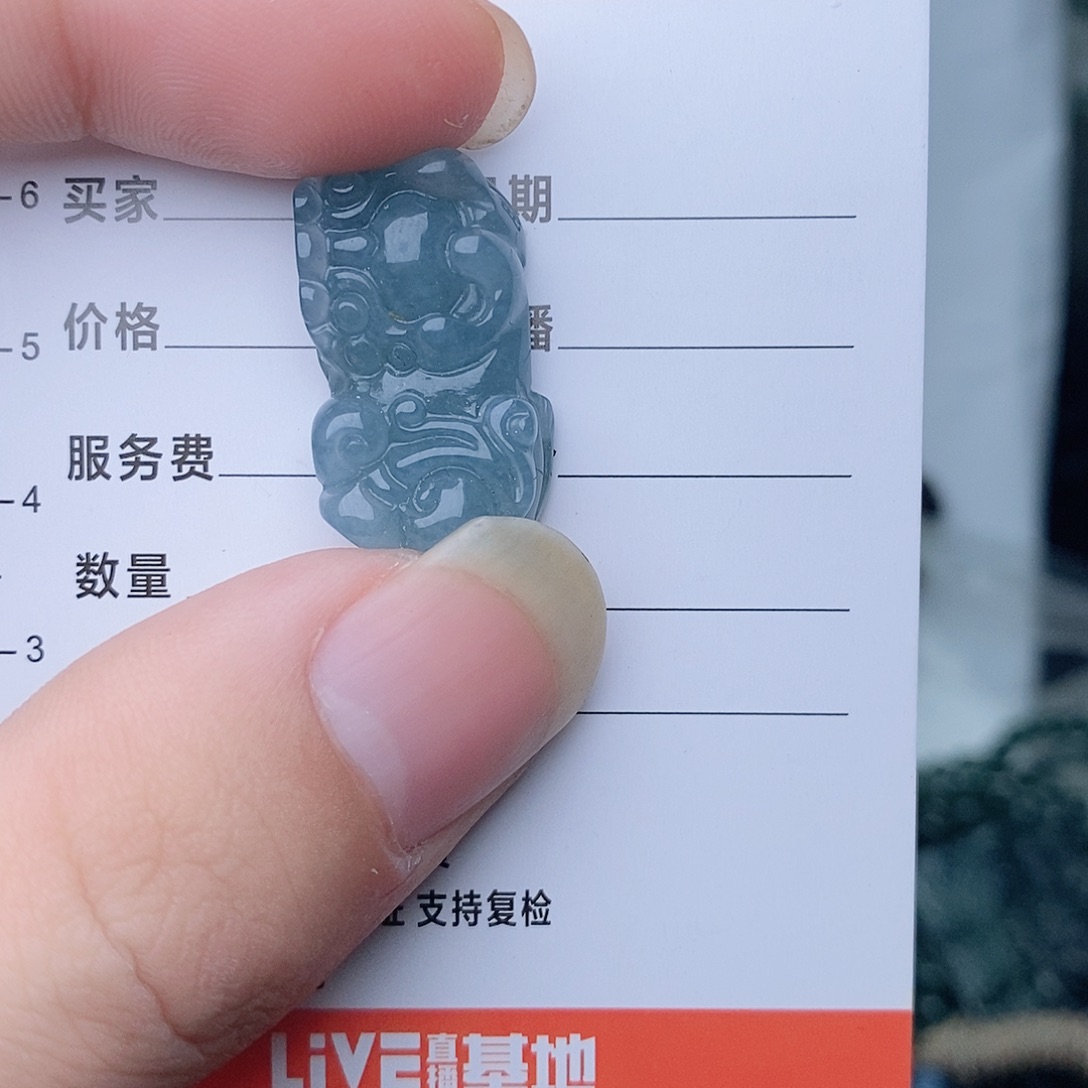 翡翠未镶嵌颈饰111111111