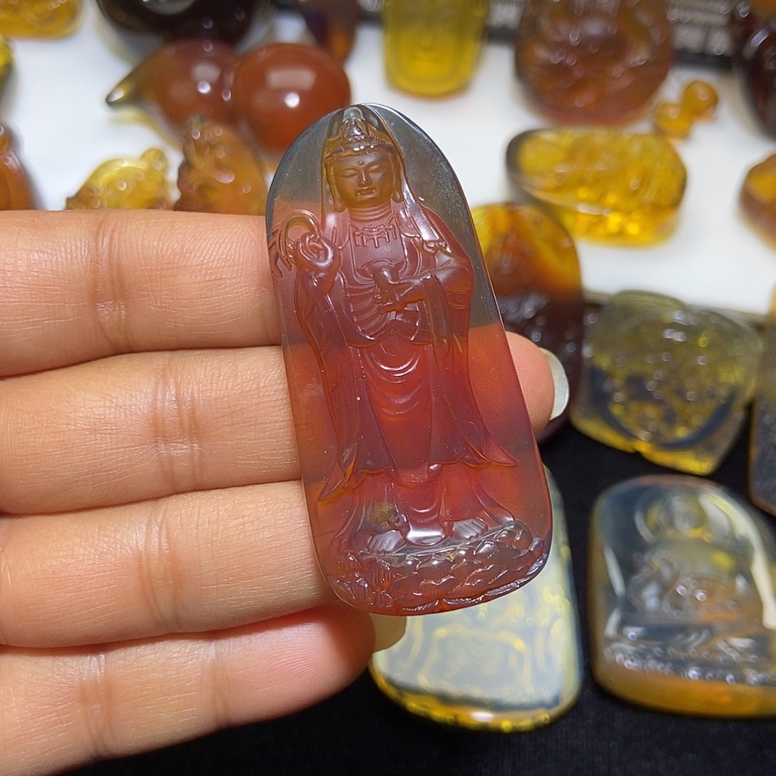 琥珀未镶嵌颈饰缅甸天然琥珀吊坠