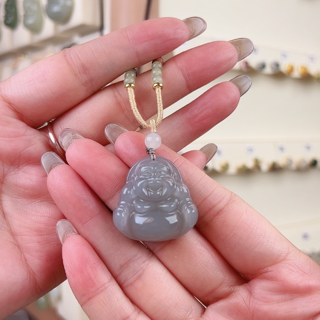 小***强颈饰未镶嵌和田玉