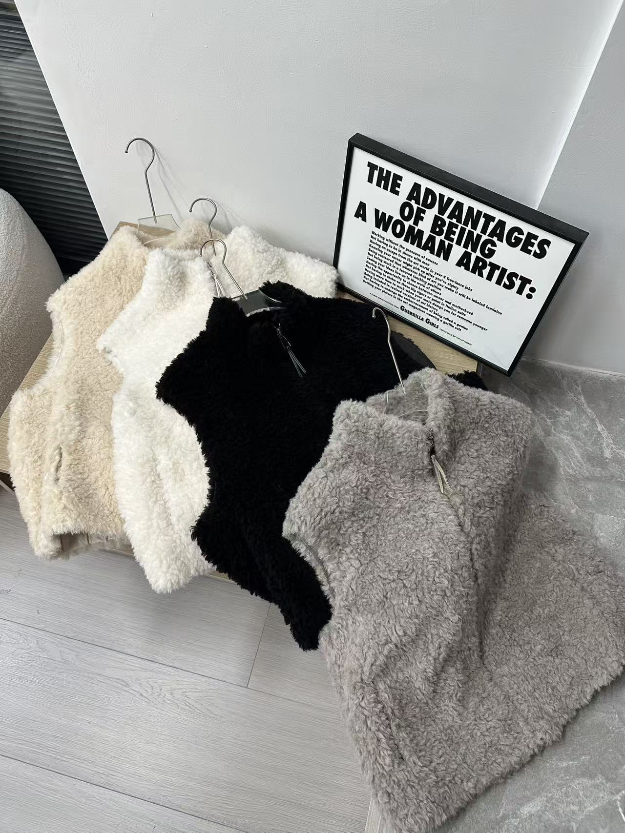 【AXIN定制】高端轻奢精品毛毛一体马甲外套 1266