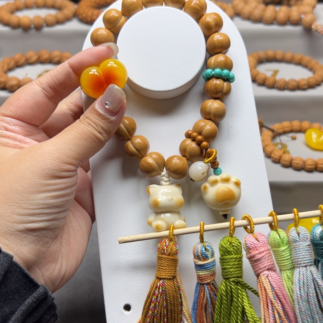 圣****手串猴头核桃15➕屁桃