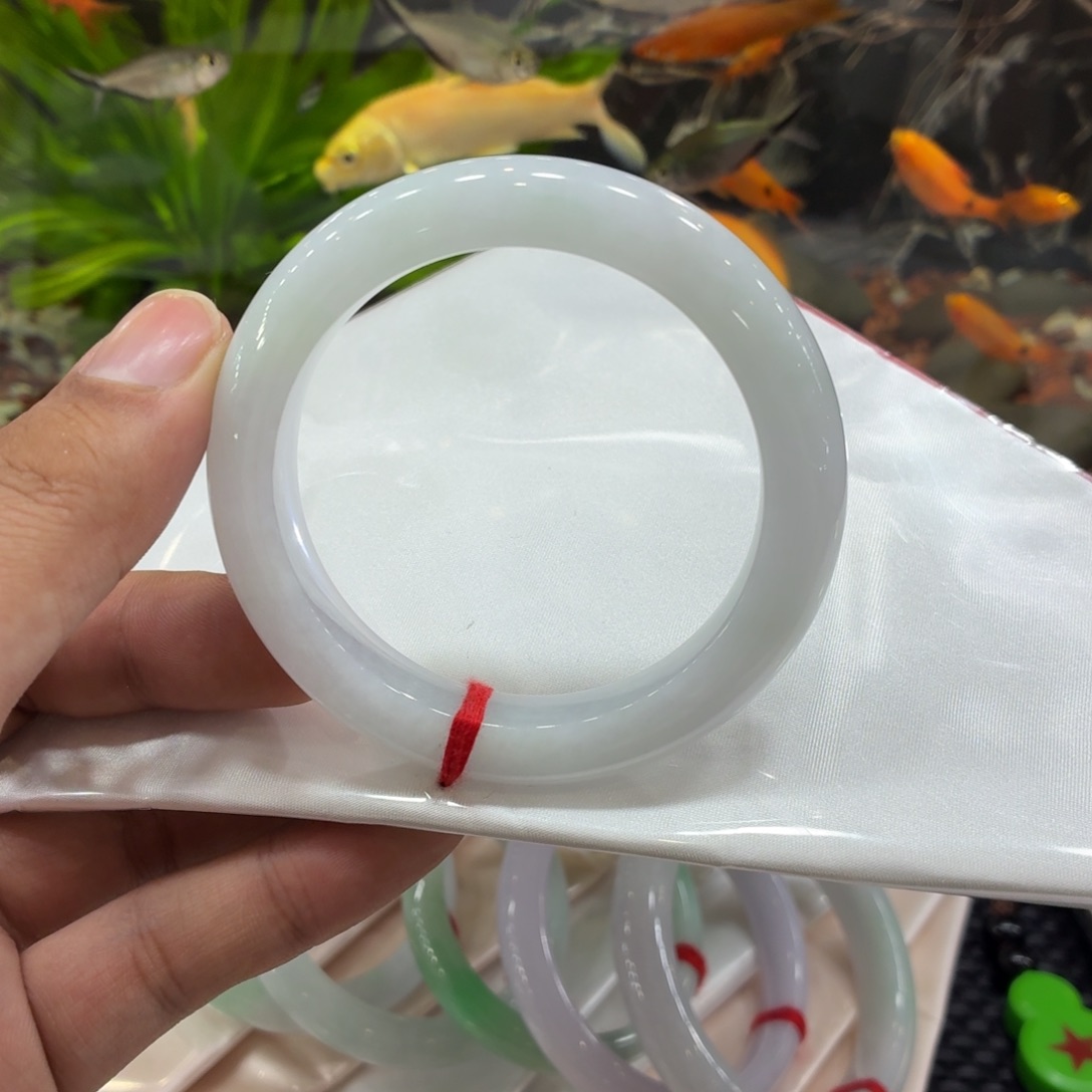 翡翠未镶嵌手镯手镯