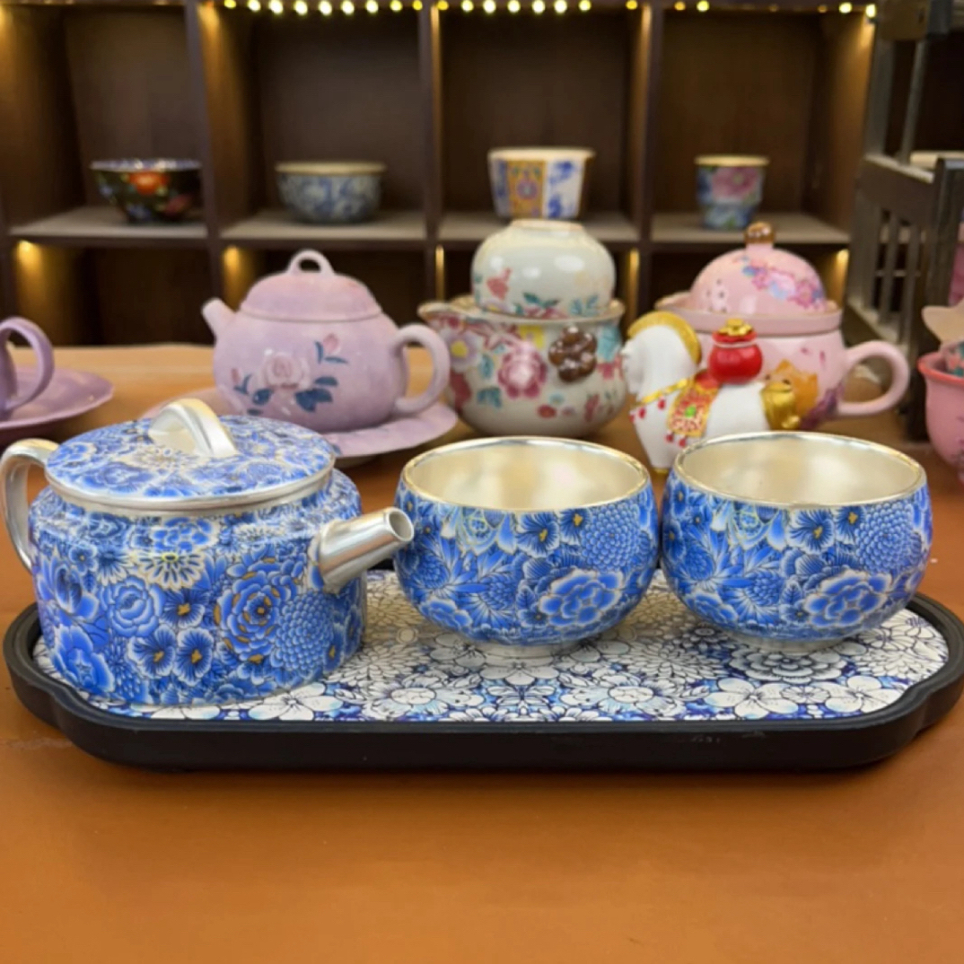 青花缠枝莲鎏银银壶两杯加茶盘