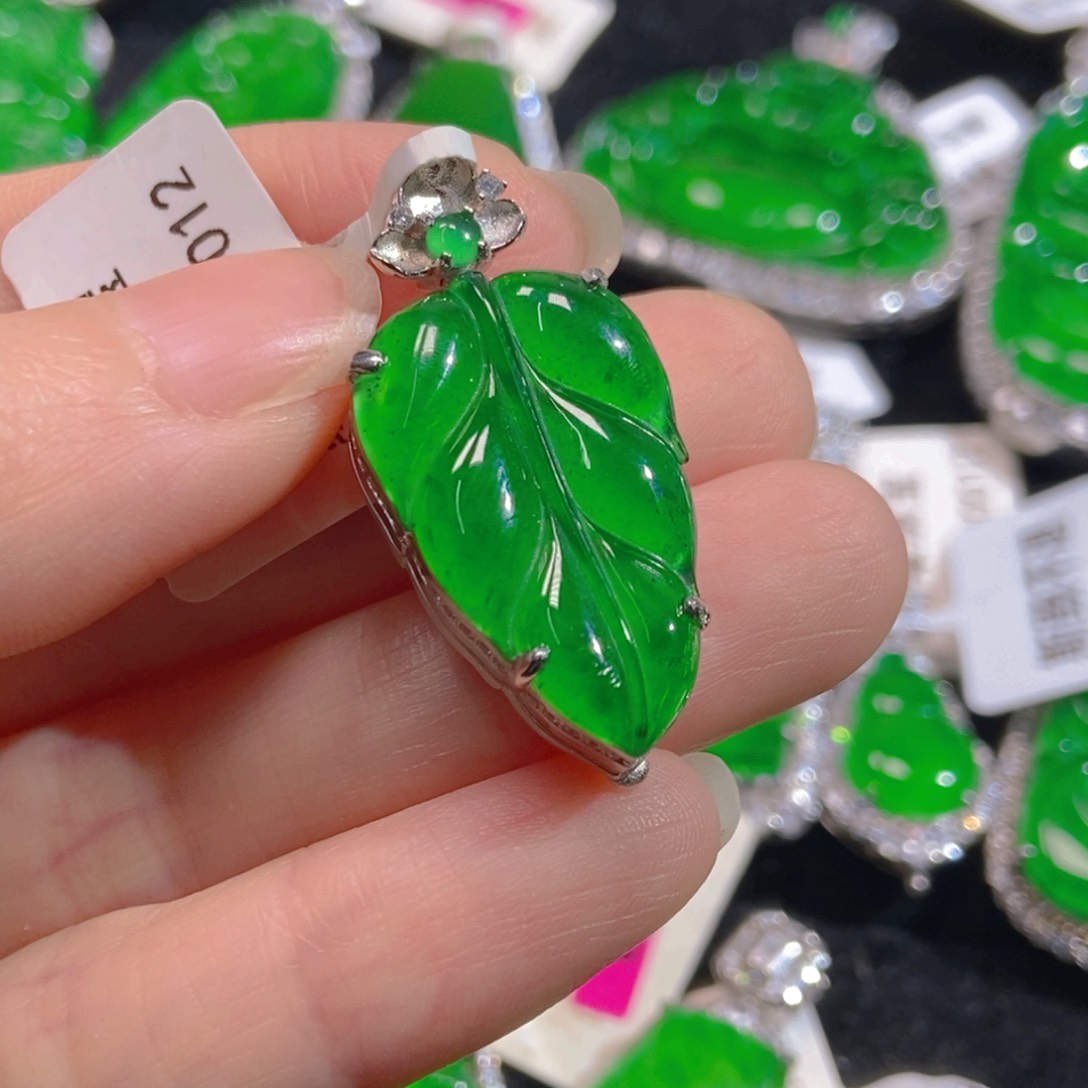 翡翠吊坠(不含链)银S925镶嵌