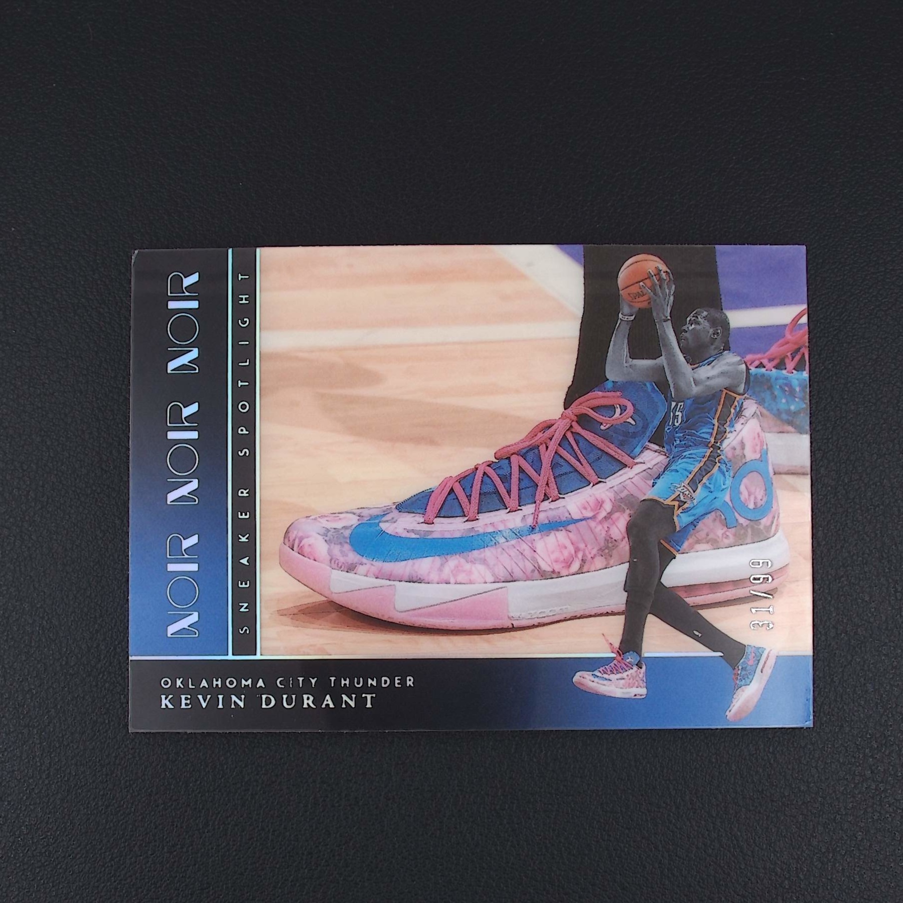 凯文·杜兰特 99编 帕尼尼NBA国宝手提签字球星卡