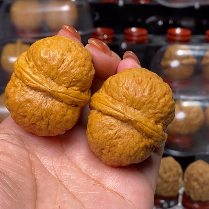 文玩核桃把件李*炸二…………680